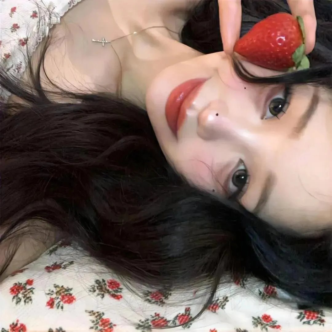 笼中女